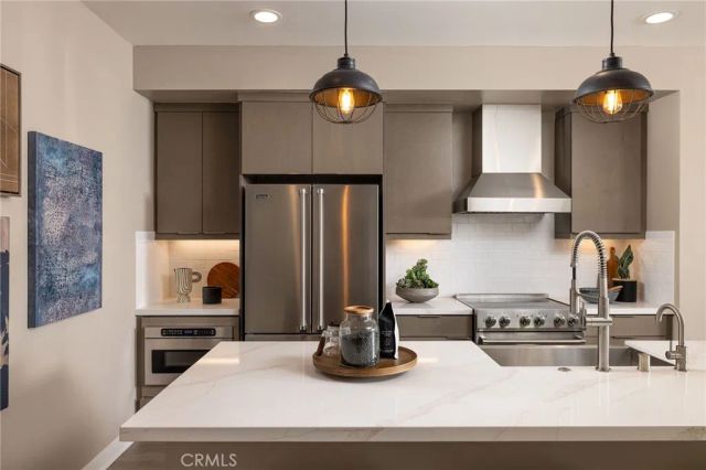 326 E William Way, La Habra, CA 90631