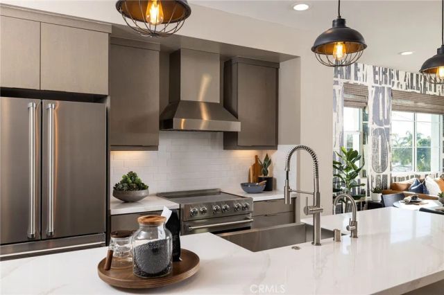 326 E William Way, La Habra, CA 90631