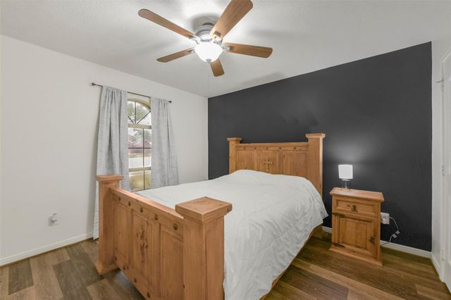 6815 Amistad Court, Manvel, TX 77578