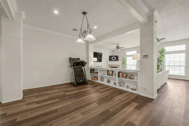 6815 Amistad Court, Manvel, TX 77578