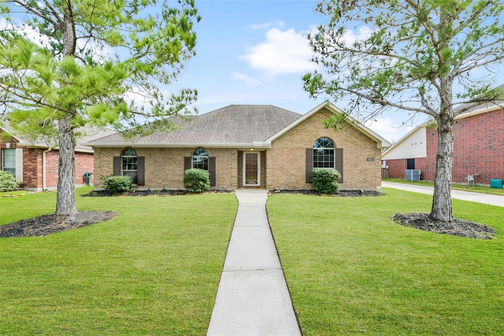 6815 Amistad Court, Manvel, TX 77578