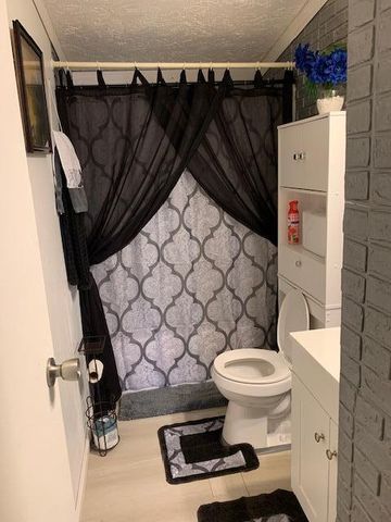 307 Glen Street, Summerville, SC 29483