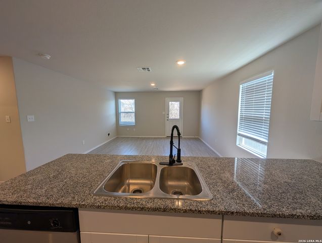 10219 Robbins Creek, San Antonio, TX 78245