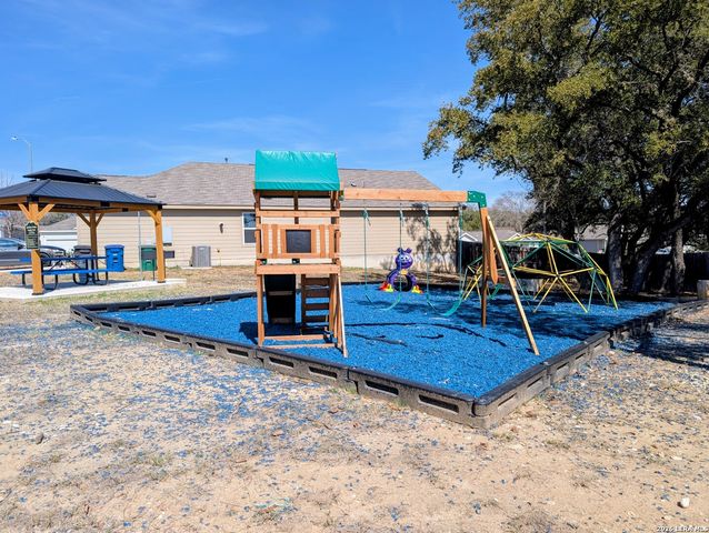 10219 Robbins Creek, San Antonio, TX 78245