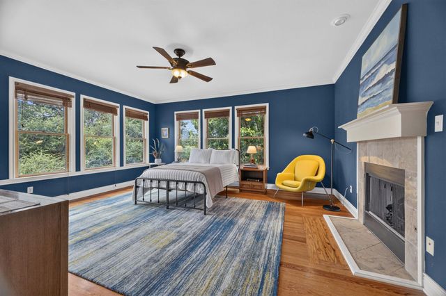 1104 E Liberty Ave, Round Rock, TX 78664