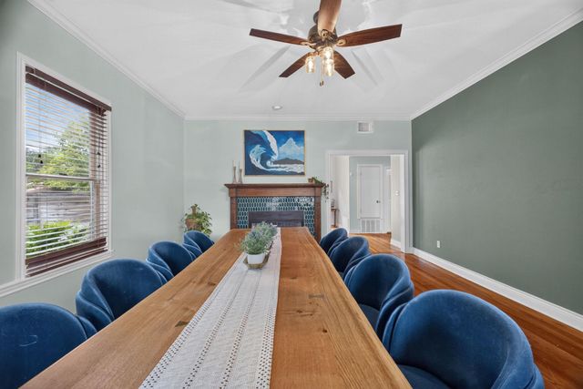 1104 E Liberty Ave, Round Rock, TX 78664