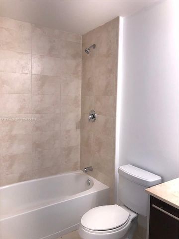 1900 N Bayshore Dr 3305, Miami, FL 33132