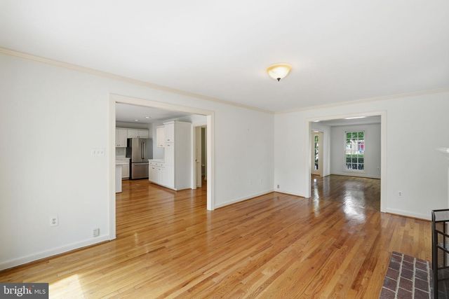 2904 N 4TH ST N, Arlington, VA 22201