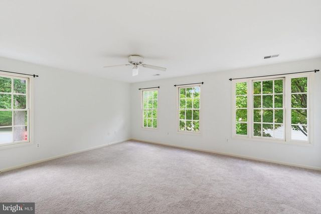 2904 N 4TH ST N, Arlington, VA 22201