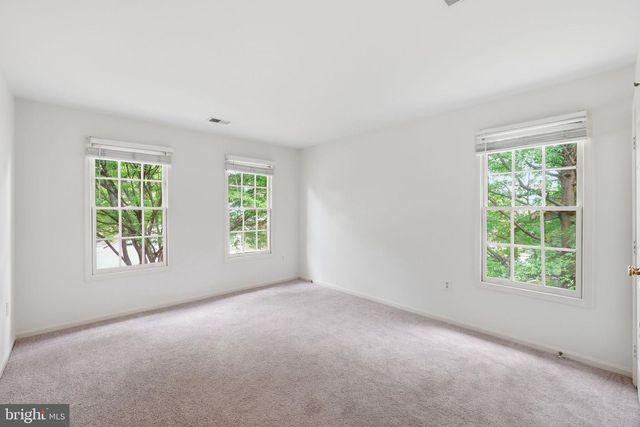 2904 N 4TH ST N, Arlington, VA 22201