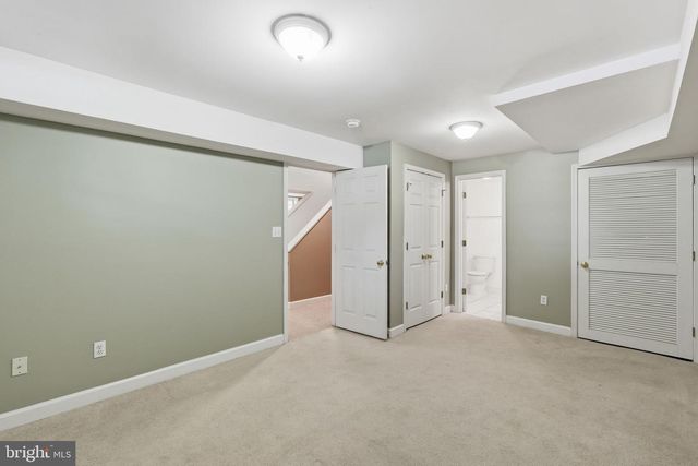 2904 N 4TH ST N, Arlington, VA 22201