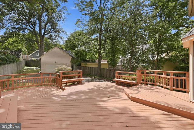 2904 N 4TH ST N, Arlington, VA 22201