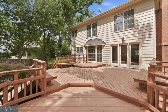 2904 N 4TH ST N, Arlington, VA 22201