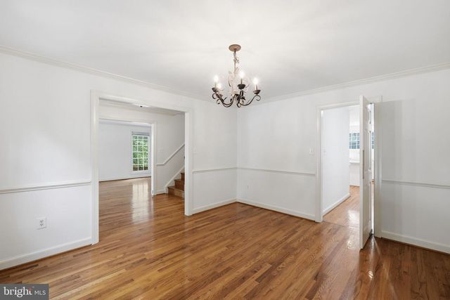 2904 N 4TH ST N, Arlington, VA 22201