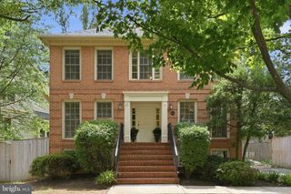 2904 N 4TH ST N, Arlington, VA 22201