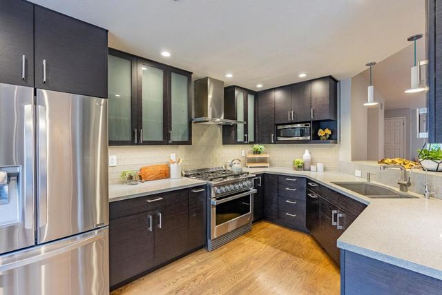 978 La Mesa Terrace E, Sunnyvale, CA 94086