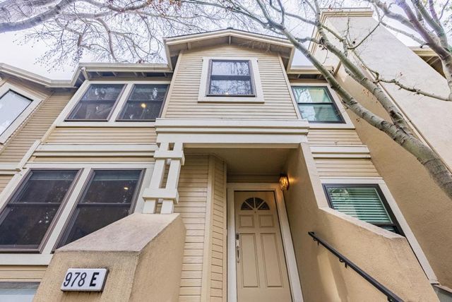 978 La Mesa Terrace E, Sunnyvale, CA 94086