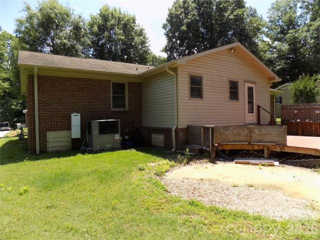 704 Craig Street, Cherryville, NC 28021
