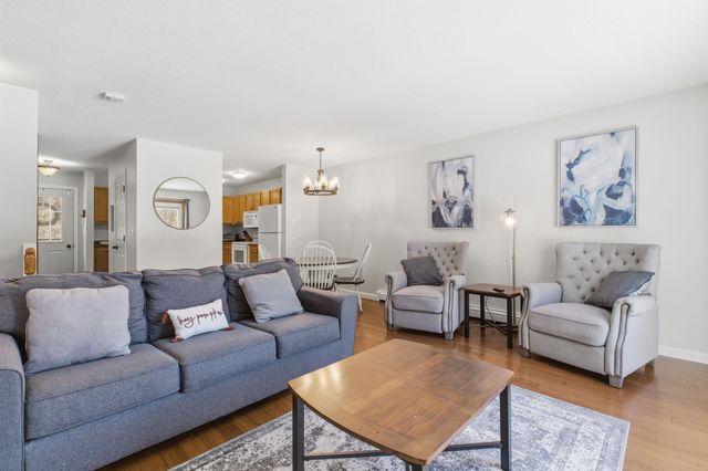 10 Chester Ln Unit 4, Enfield, NH 03748