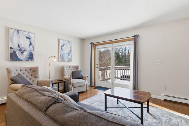 10 Chester Ln Unit 4, Enfield, NH 03748