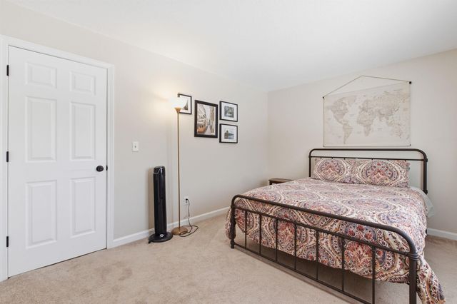 10 Chester Ln Unit 4, Enfield, NH 03748