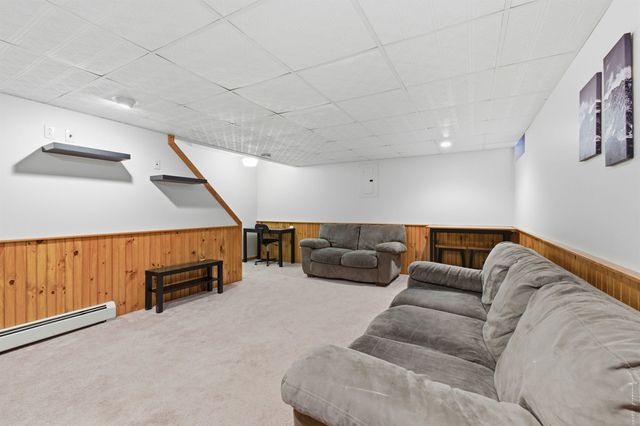 10 Chester Ln Unit 4, Enfield, NH 03748