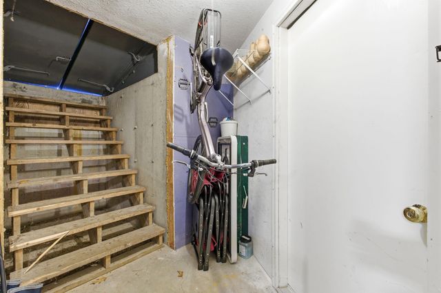 10 Chester Ln Unit 4, Enfield, NH 03748