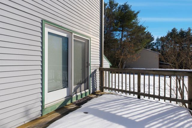 10 Chester Ln Unit 4, Enfield, NH 03748