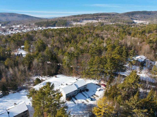 10 Chester Ln Unit 4, Enfield, NH 03748