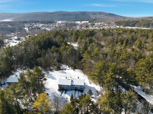 10 Chester Ln Unit 4, Enfield, NH 03748