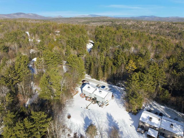 10 Chester Ln Unit 4, Enfield, NH 03748