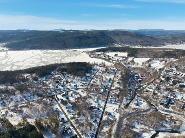 10 Chester Ln Unit 4, Enfield, NH 03748