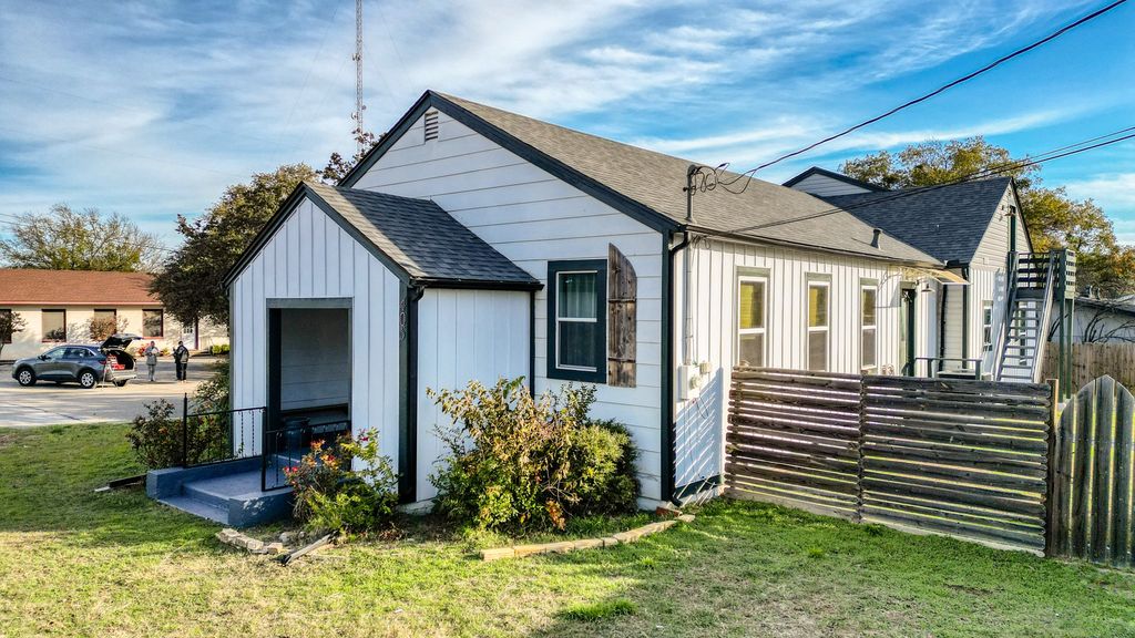 405 S Bowie Drive, Weatherford, TX 76086