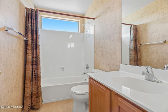 179 E Camino Del Abeto, Sahuarita, AZ 85629