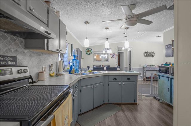 10494 N SPENCE AVENUE, Dunnellon, FL 34433