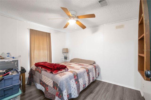 10494 N SPENCE AVENUE, Dunnellon, FL 34433