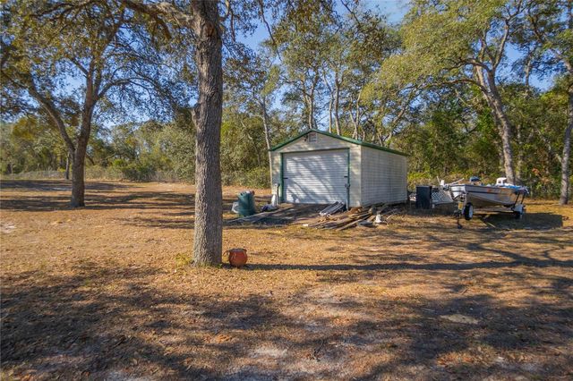 10494 N SPENCE AVENUE, Dunnellon, FL 34433
