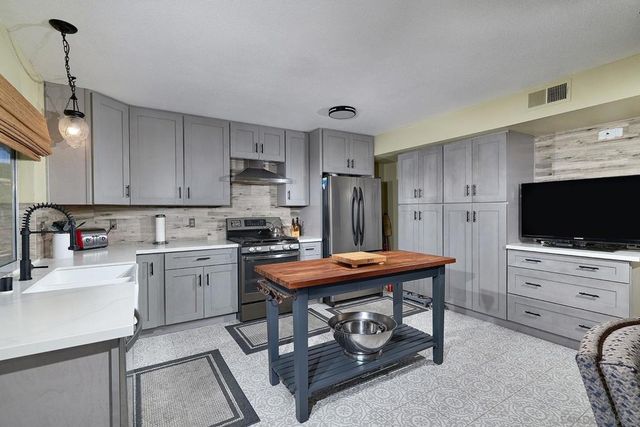 4116 Chasin St, Oceanside, CA 92056