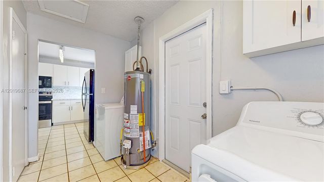 15502 SW 102nd Ave, Miami, FL 33157