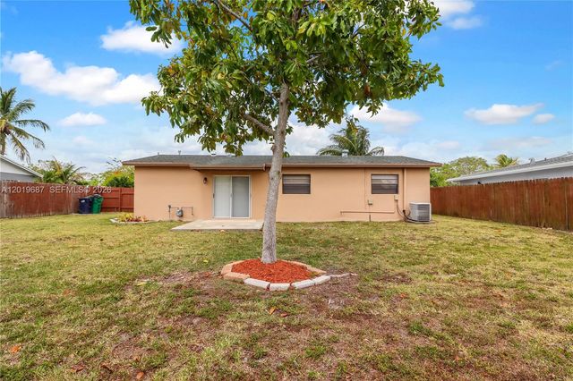 15502 SW 102nd Ave, Miami, FL 33157