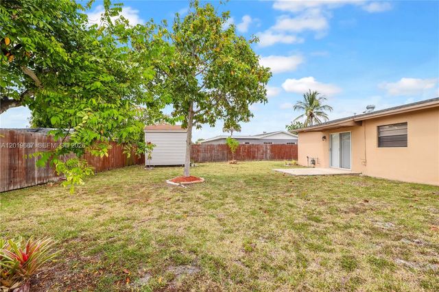 15502 SW 102nd Ave, Miami, FL 33157