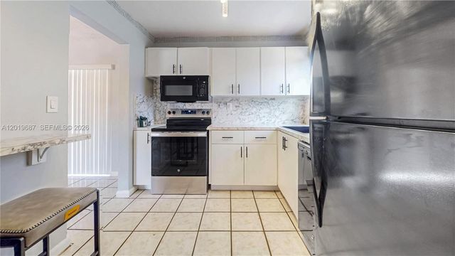 15502 SW 102nd Ave, Miami, FL 33157