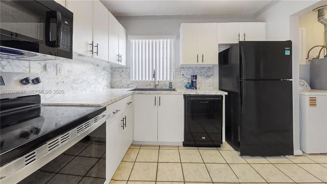 15502 SW 102nd Ave, Miami, FL 33157