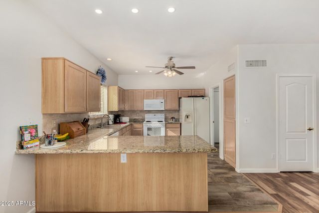 11021 W TONTO Lane, Peoria, AZ 85373