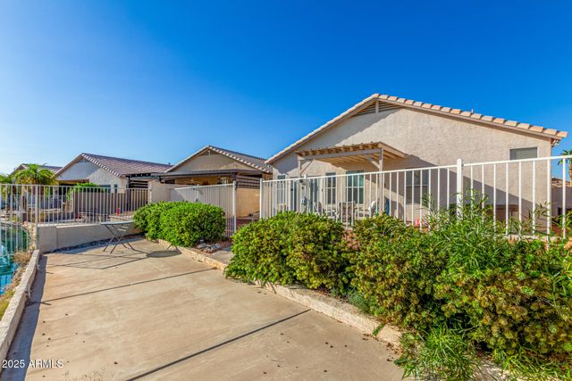 11021 W TONTO Lane, Peoria, AZ 85373