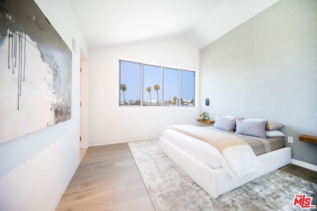 8600 Wilshire Boulevard PH17, Beverly Hills, CA 90211