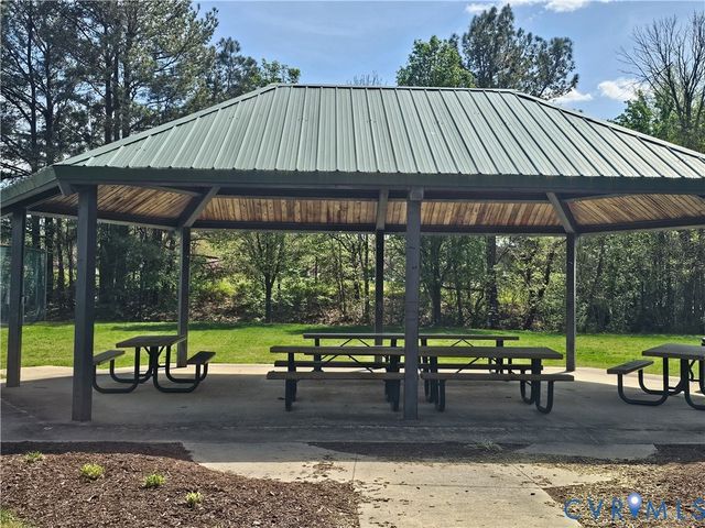 5988 Dugout Ter, Mechanicsville, VA 23111