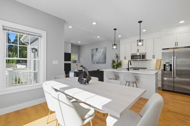 189 Linwood Ave 1, Newton, MA 02460