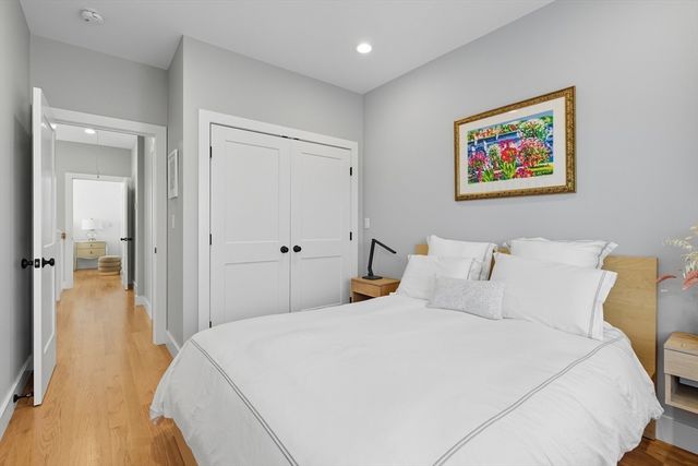 189 Linwood Ave 1, Newton, MA 02460