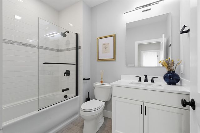 189 Linwood Ave 1, Newton, MA 02460